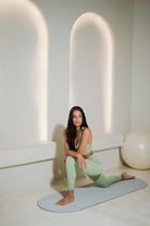 athleisure leggings women full body look